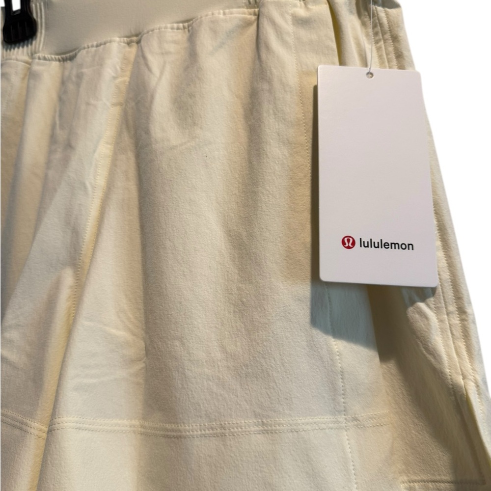 NWT lululemon athletica Women's Athletic Shorts - Picture 4 of 7